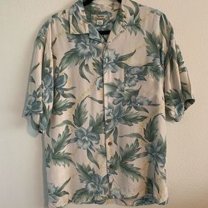 Tommy Bahama button down south shirt short sleeve